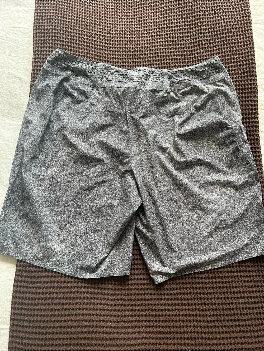 lululemon athletica Men's Heathered Gray Swim Board Shorts